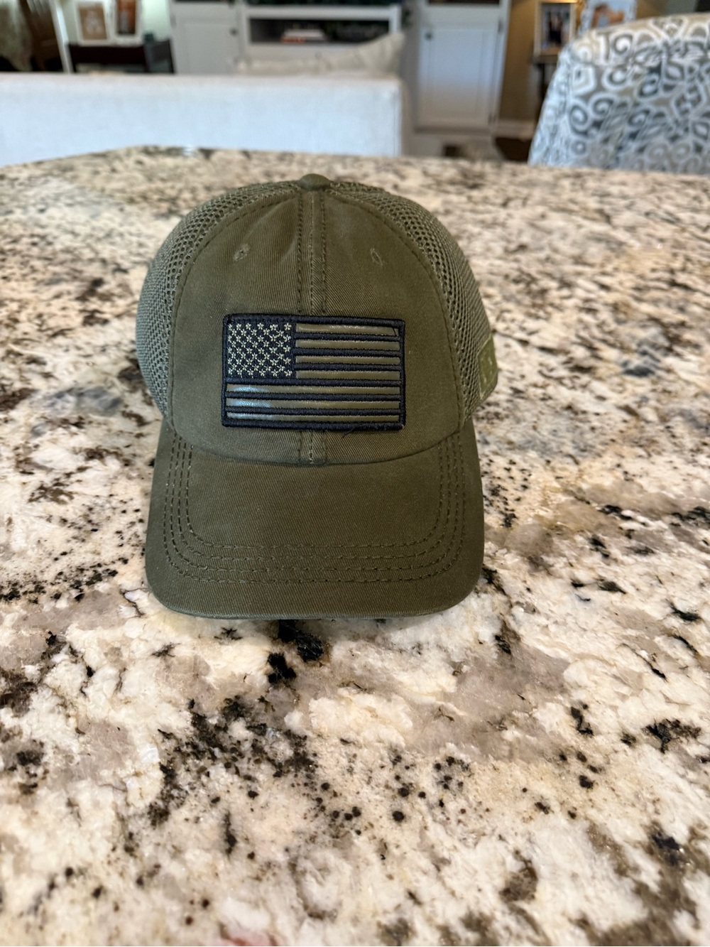 surf style Olive Green Baseball Cap with Mesh Lining
